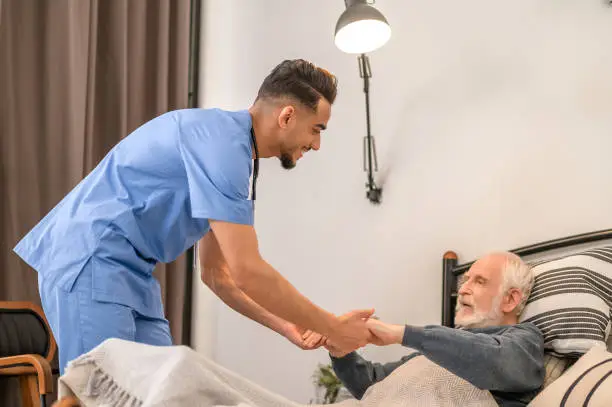 Tipos de atendimento no home care: conheça as modalidades